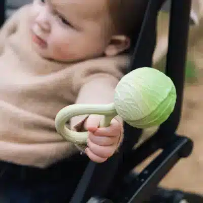 Green Cabbage Hochet Bébé OLI&CAROL